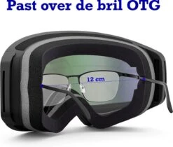 FLAKER Fire Zwart - Magnetische Skibril + Beschermcase - Cat. 3 13 FLAKER Fire Zwart - Magnetische Skibril + Beschermcase - Cat. 3 -Ski Gemeenschap 1200x1021