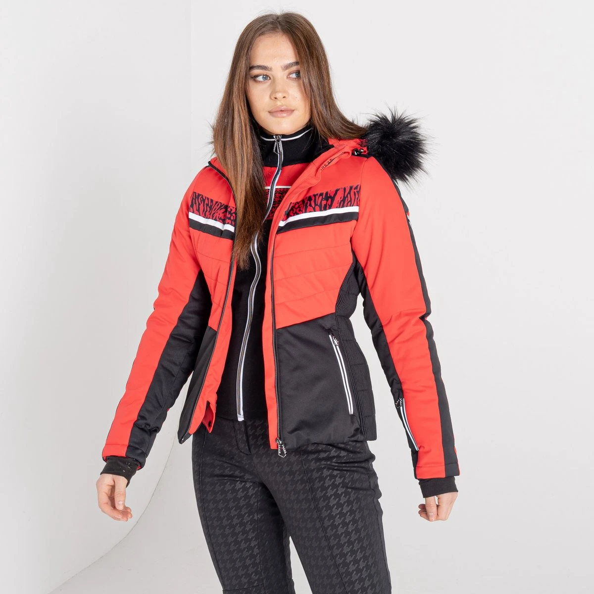 Dare 2b De Dare2B Dynamite Ski-jas - Wintersportjas - Dames - Waterdicht - Geïsoleerd - Rood 2 Dare 2b De Dare2B Dynamite Ski-jas - Wintersportjas - Dames - Waterdicht - Geïsoleerd - Rood - Afbeelding 2
