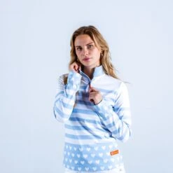 Gareth & Lucas Skipully The Twenty-Nine - Dames M - 100% Gerecycled Polyester - Midlayer Sportshirt - Wintersport 7 Gareth & Lucas Skipully The Twenty-Nine - Dames M - 100% Gerecycled Polyester - Midlayer Sportshirt - Wintersport -Ski Gemeenschap 1200x1200 42