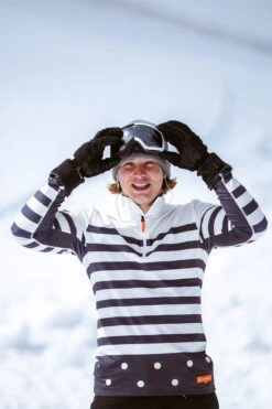 Gareth & Lucas Skipully The Eight - Heren XL - 100% Gerecycled Polyester - Midlayer Sportshirt - Wintersport -Ski Gemeenschap 799x1200 2