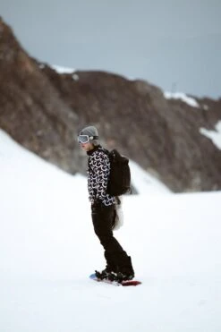 Gareth & Lucas Skipully The One - Heren XL - 100% Gerecycled Polyester - Midlayer Sportshirt - Wintersport 18 Gareth & Lucas Skipully The One - Heren XL - 100% Gerecycled Polyester - Midlayer Sportshirt - Wintersport -Ski Gemeenschap 799x1200 5