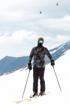 Gareth & Lucas Skipully The Three - Heren XL - 100% Gerecycled Polyester - Midlayer Sportshirt - Wintersport 16 Gareth & Lucas Skipully The Three - Heren XL - 100% Gerecycled Polyester - Midlayer Sportshirt - Wintersport -Ski Gemeenschap 815x1200 3